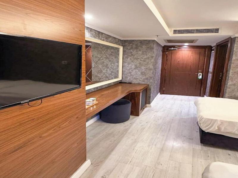 Sultan City Hotel image