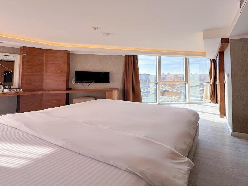 Sultan City Hotel image