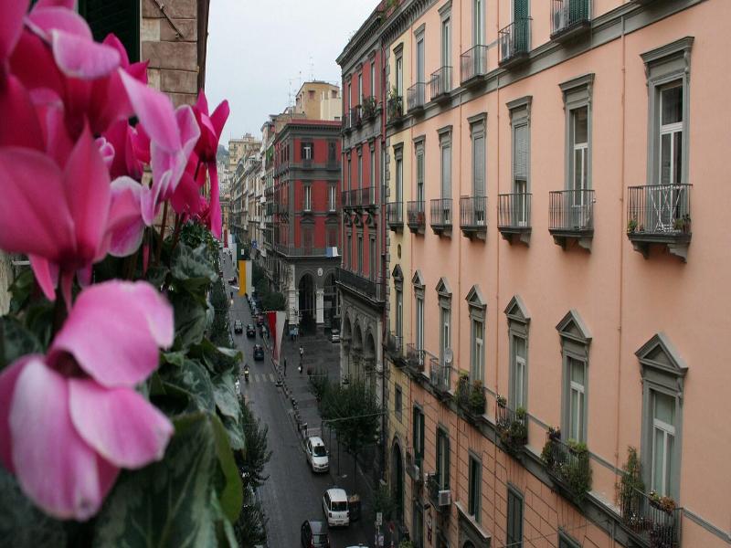 Bed Boutique Napoli Colors image