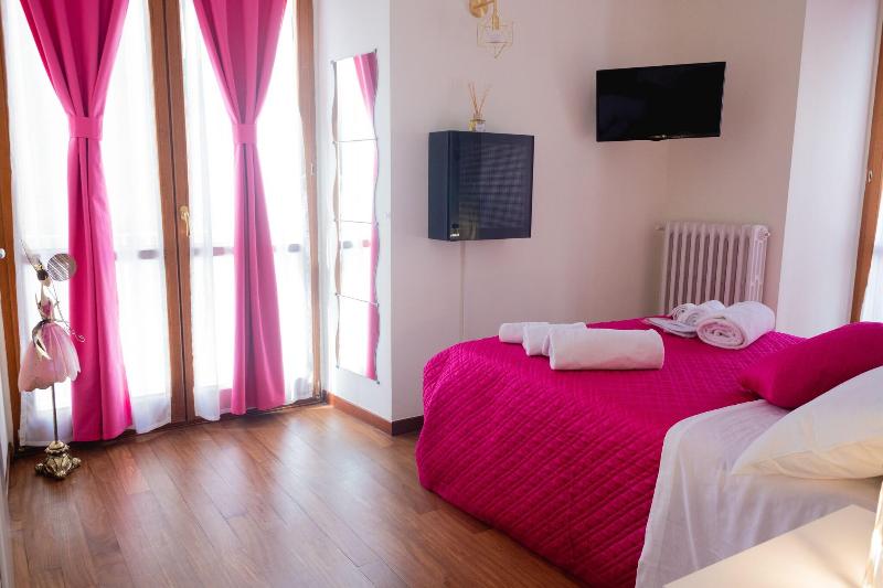 Bed Boutique Napoli Colors image