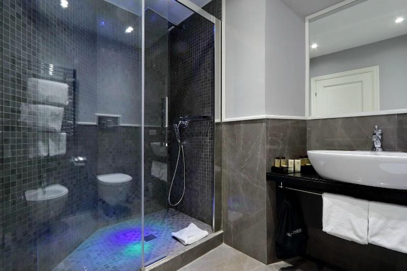 Sistina Twentythree Luxury Rooms image