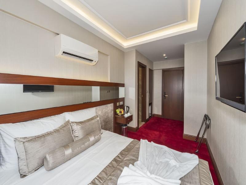 Escardin Hotel image