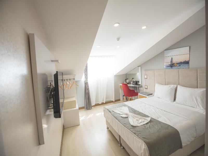 Express Inci Airport Hotel image