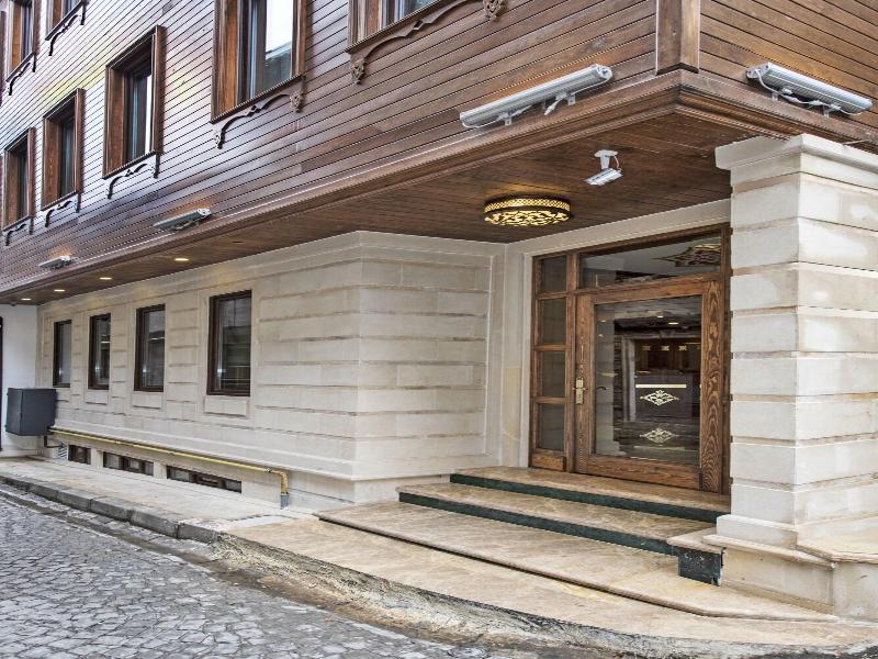 Perapolis Hotel image