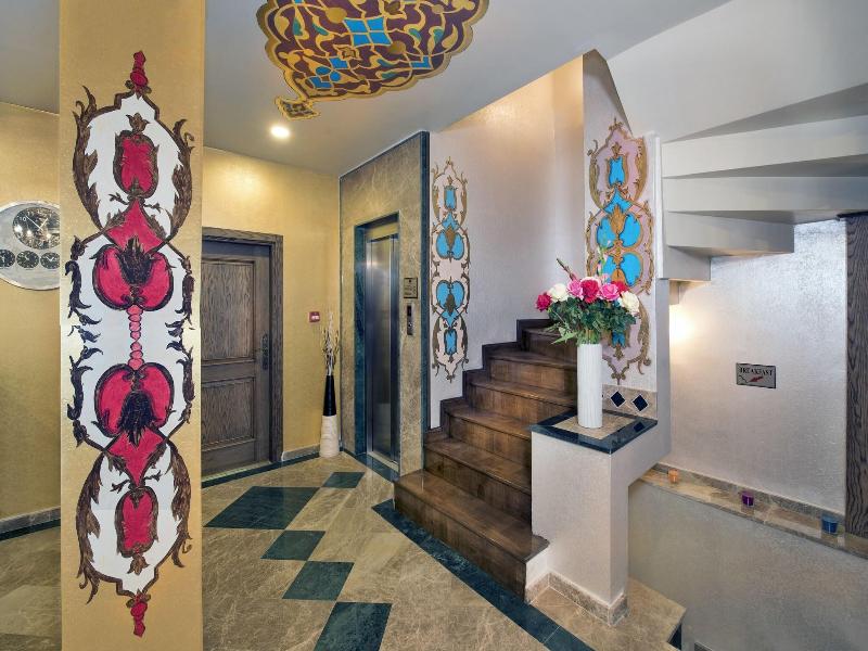 Perapolis Hotel image