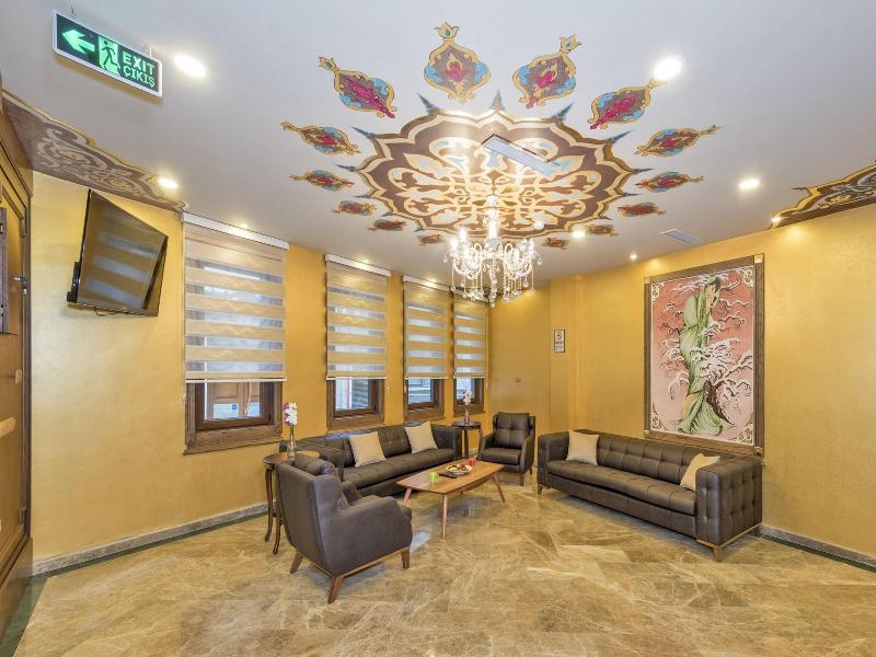 Perapolis Hotel image