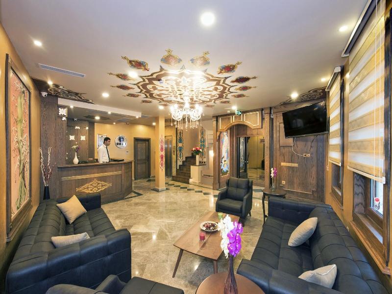Perapolis Hotel image