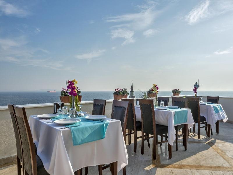 Perapolis Hotel image