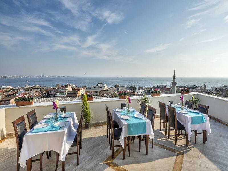 Perapolis Hotel image