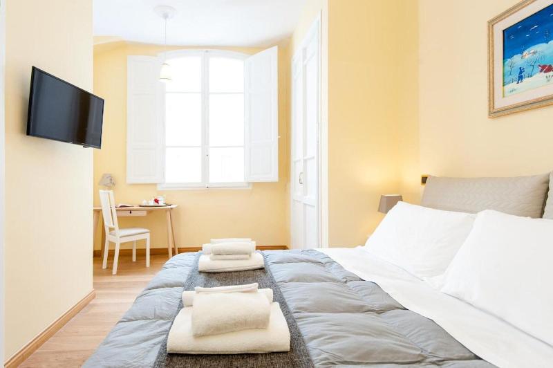 Mybedcavour image