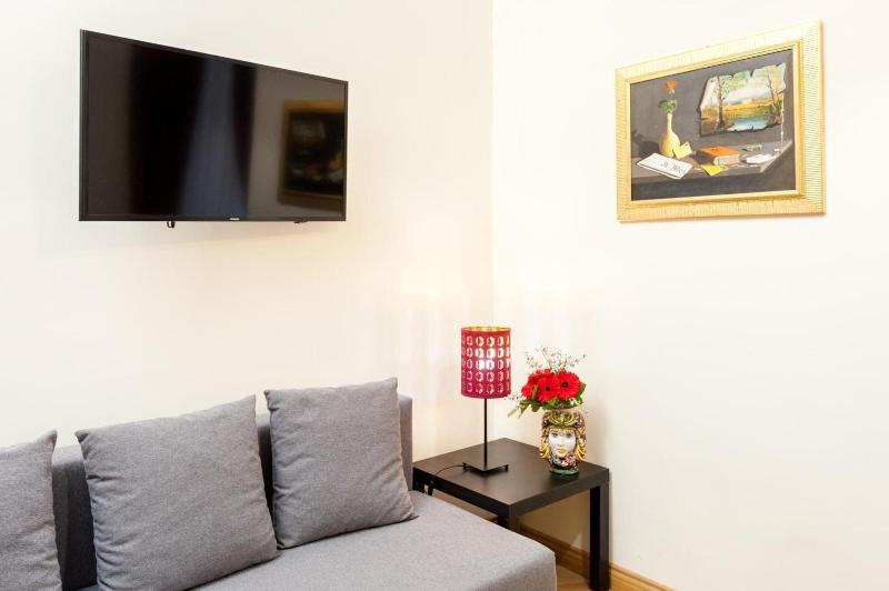Mybedcavour image