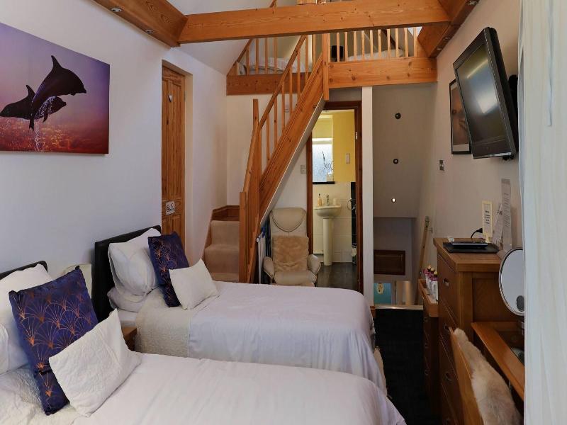 Orchard House image