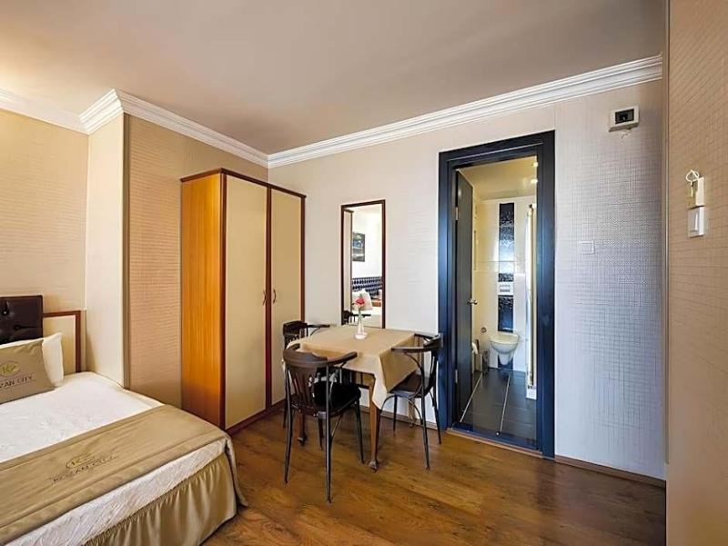 Kozan City Hotel image