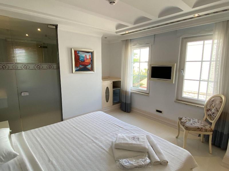 Monk Hotel Alacati - Adults Only image