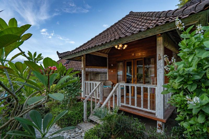 Bali Nusa Villa Lembongan image