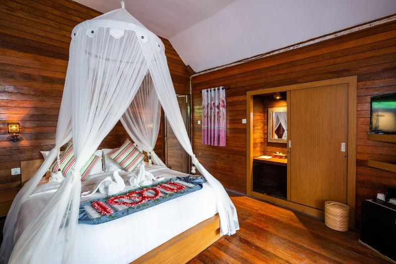 Bali Nusa Villa Lembongan image
