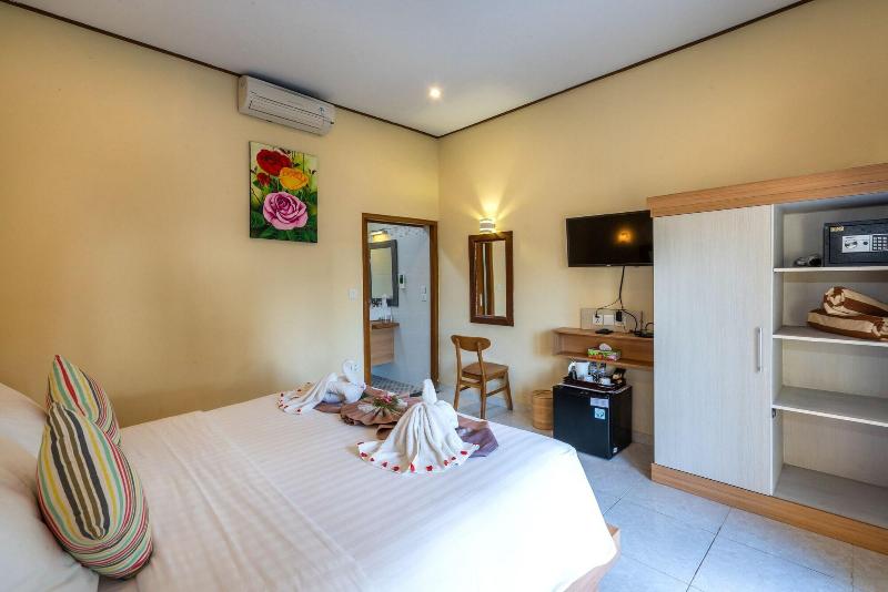 Bali Nusa Villa Lembongan image