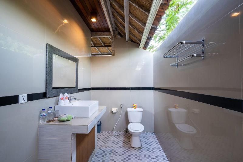Bali Nusa Villa Lembongan image