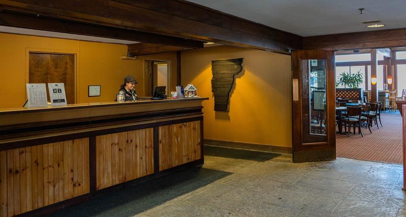 Black Bear Lodge At Stratton Mountain image