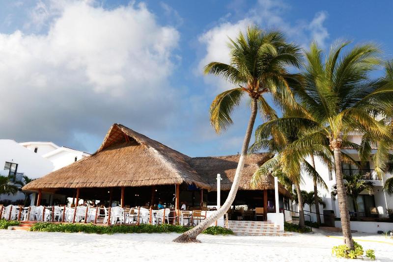 The Royal Cancun All Villas Resort image