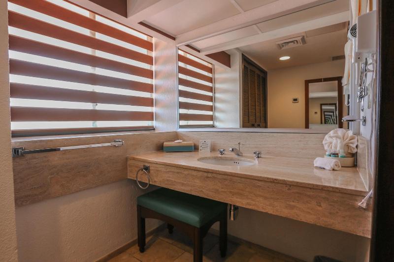 The Royal Cancun All Villas Resort image