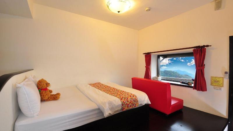 Sunnyroom image