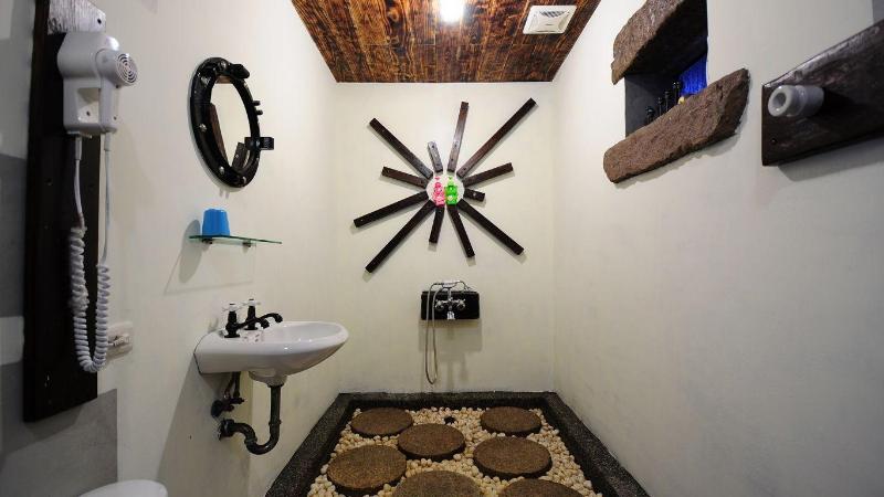 Sunnyroom image