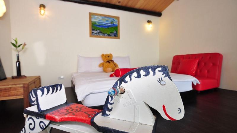 Sunnyroom image
