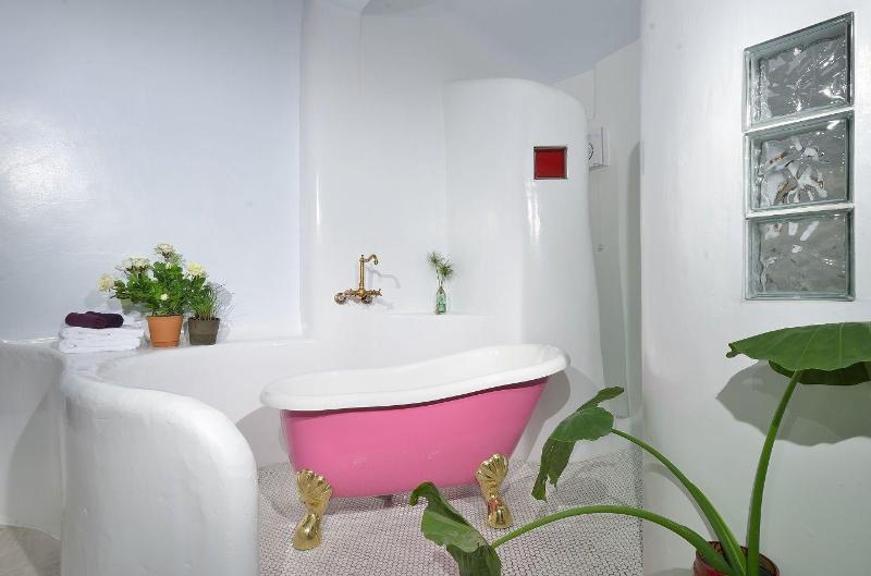 Sunnyroom image