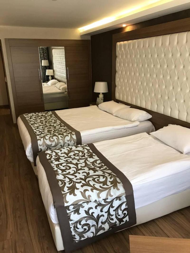 Esila Hotel image