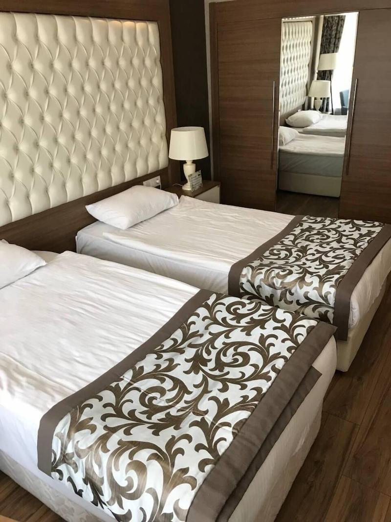 Esila Hotel image