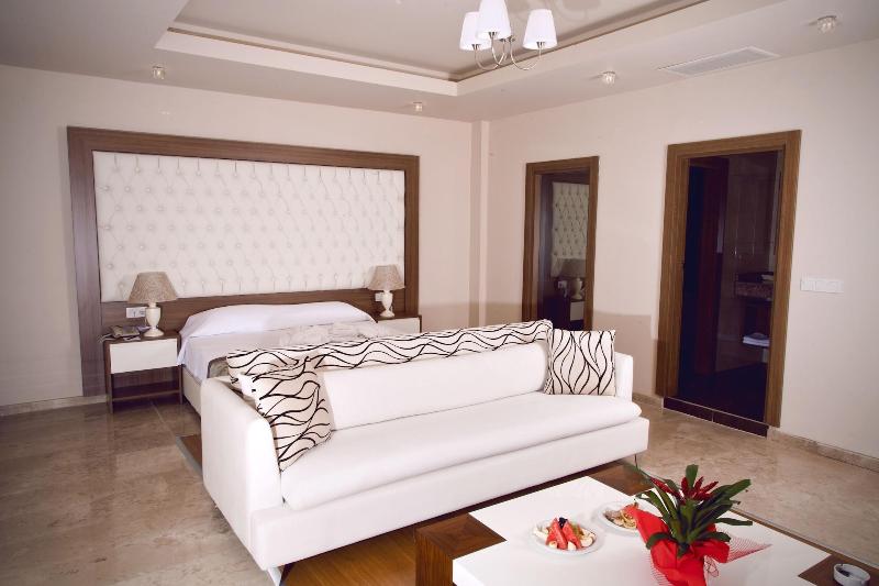 Esila Hotel image
