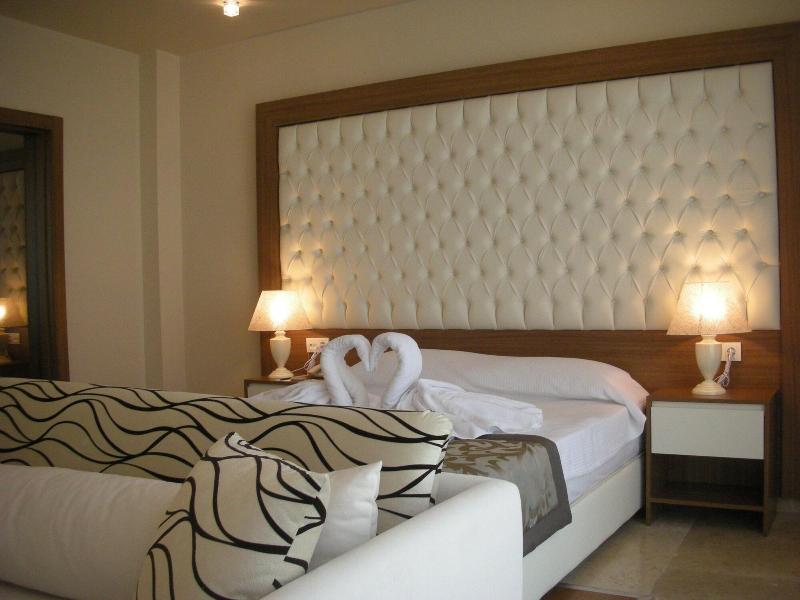 Esila Hotel image