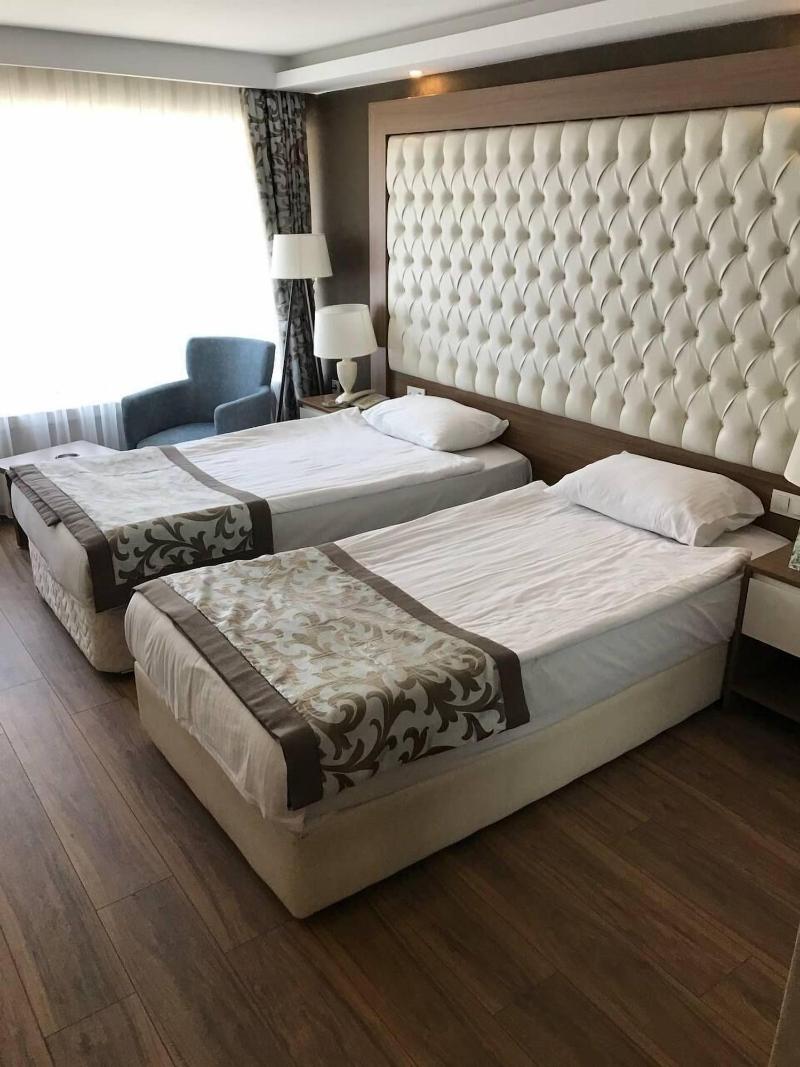 Esila Hotel image