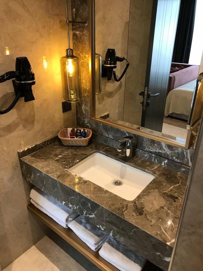 Esila Hotel image