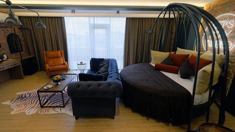 Esila Hotel image