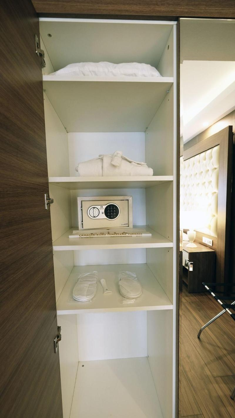Esila Hotel image