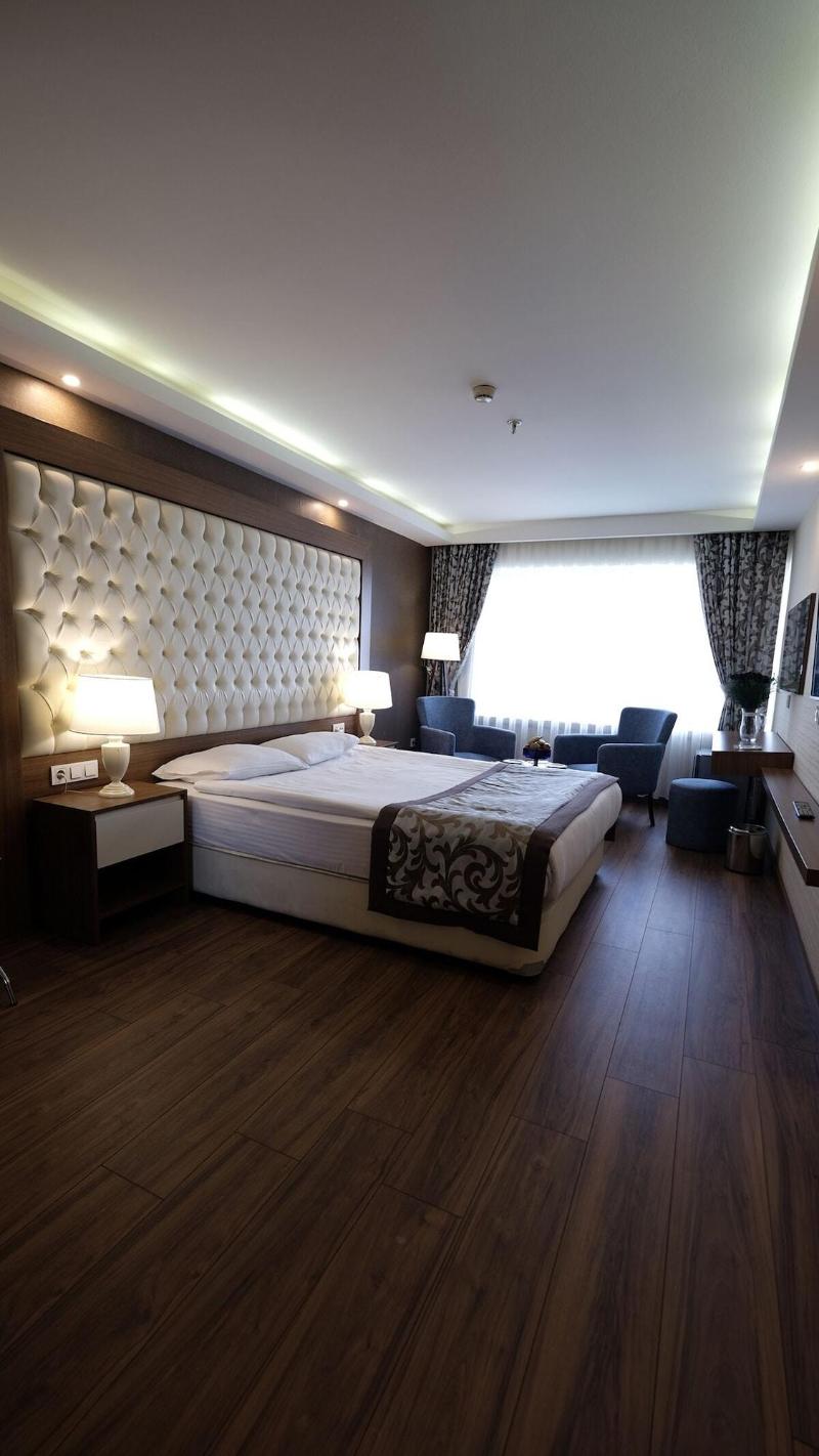 Esila Hotel image