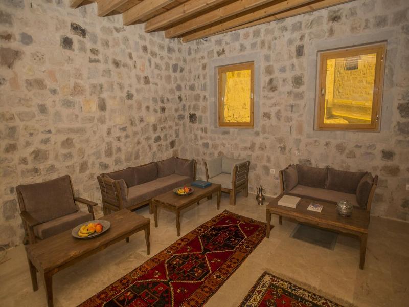Helike Cave Hotel
