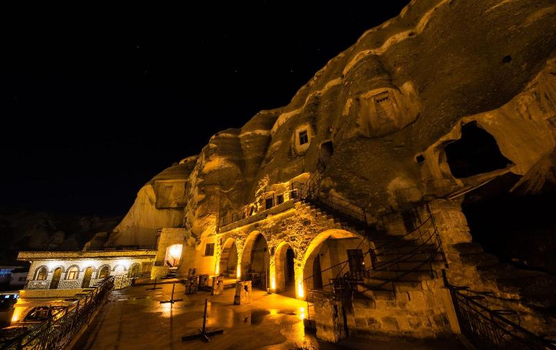 Sarıhan Cave Hotel image