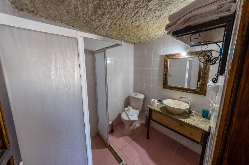 Sarıhan Cave Hotel image