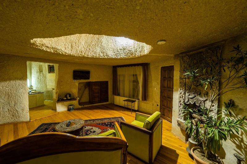 Sarıhan Cave Hotel image