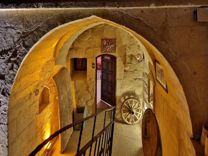 Travel Inn Cave Hotel image