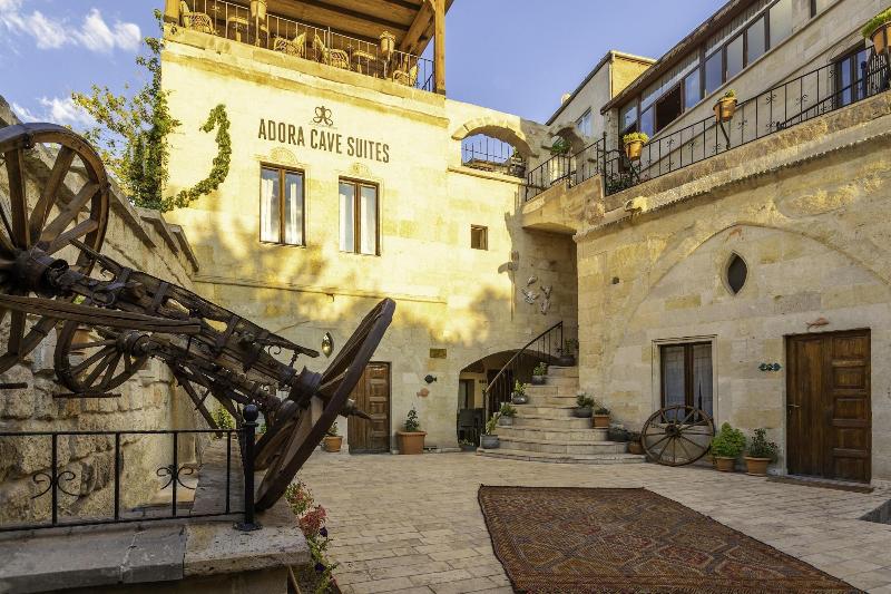 Mystic Cave House Hotel image