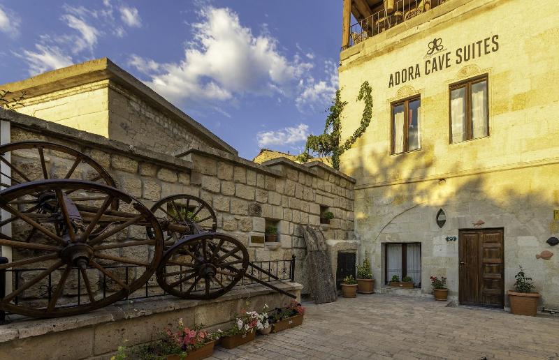 Mystic Cave House Hotel image