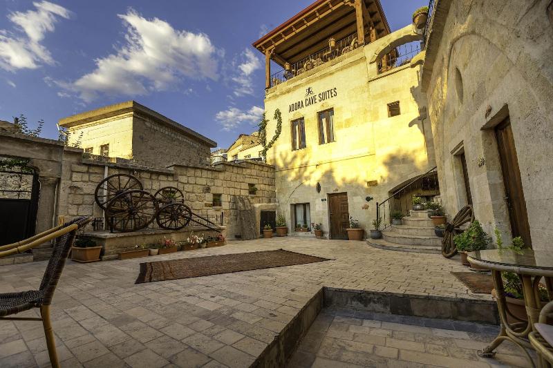 Mystic Cave House Hotel image