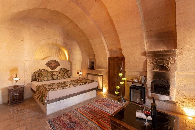 Mystic Cave House Hotel image