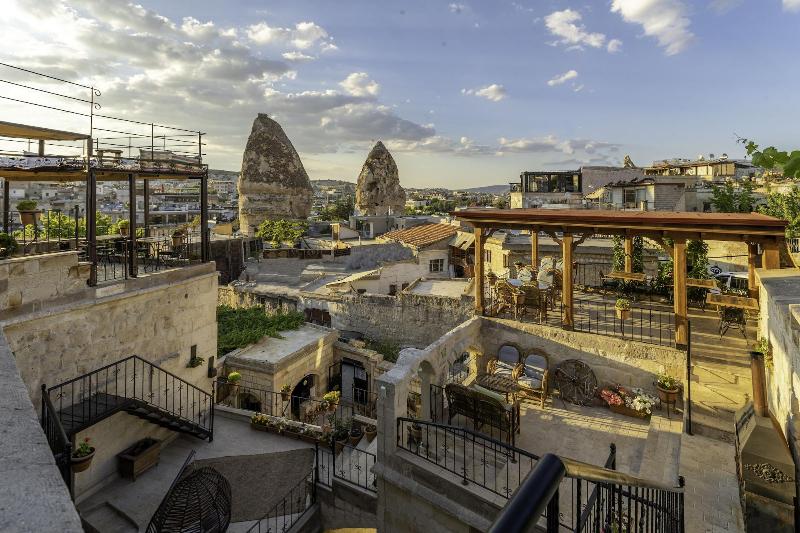 Mystic Cave House Hotel image