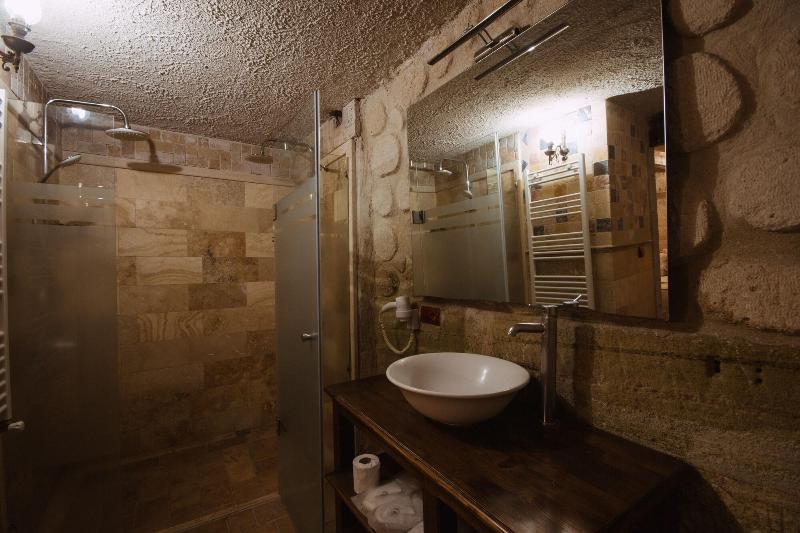 Mystic Cave House Hotel image