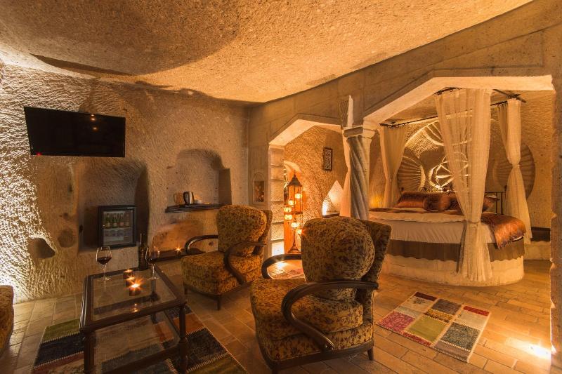 Mystic Cave House Hotel image